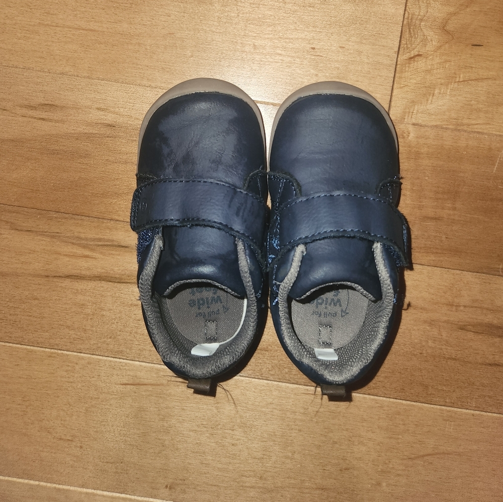 Stride Rite 360 Tristan first walker shoe